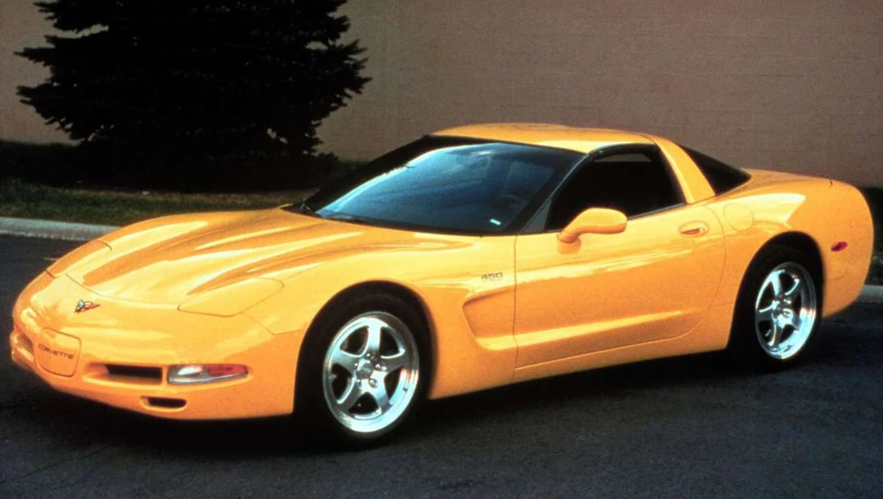 Corvette Generations/C5/C5 1997 Yellow.webp